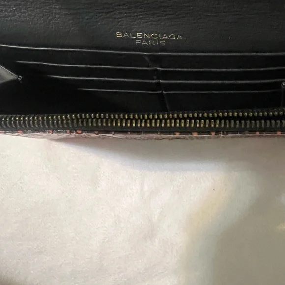 💯 Authentic Balenciaga City Wallet- orange and black animal print - Picture 5 of 5